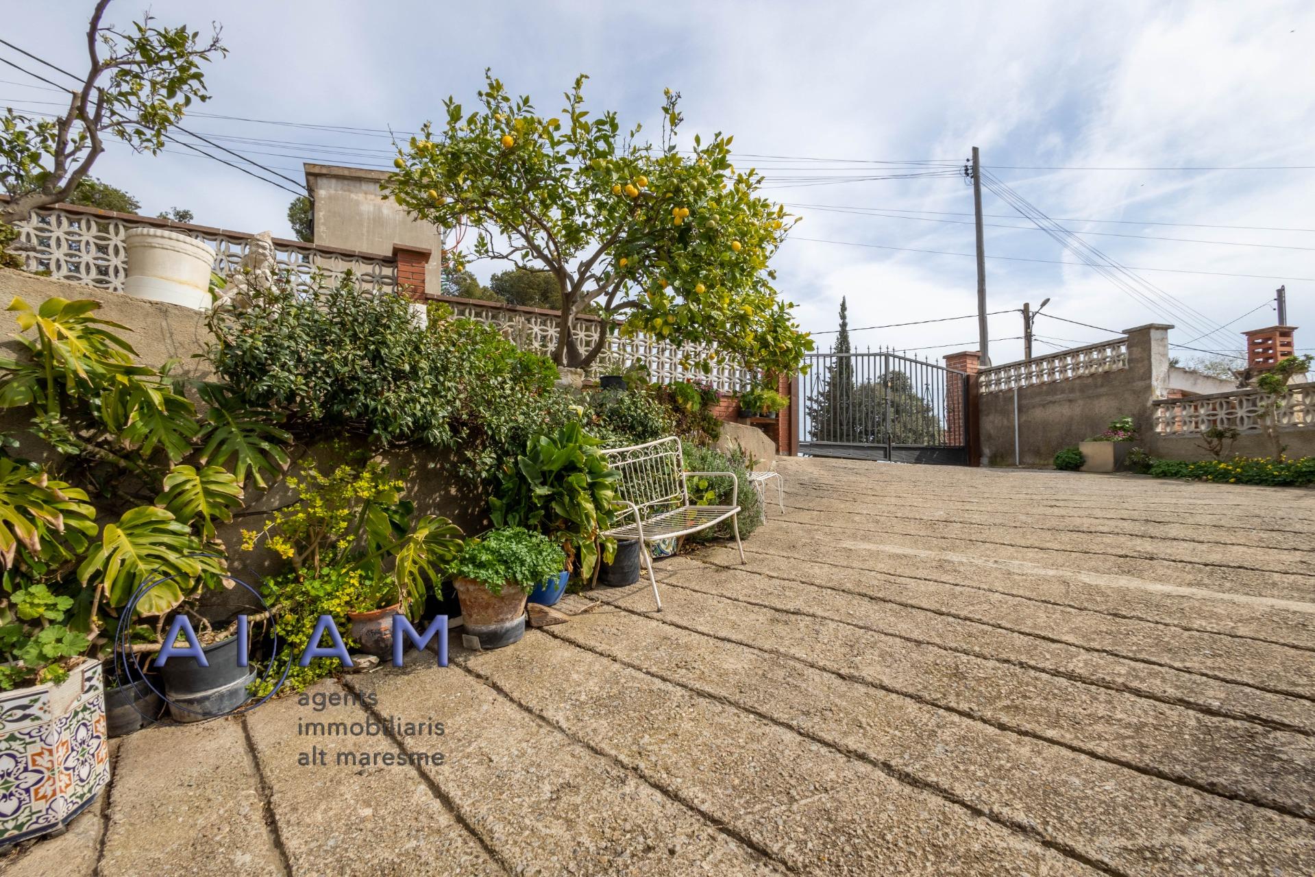 Casa amb terreny En Venda Santa Susanna