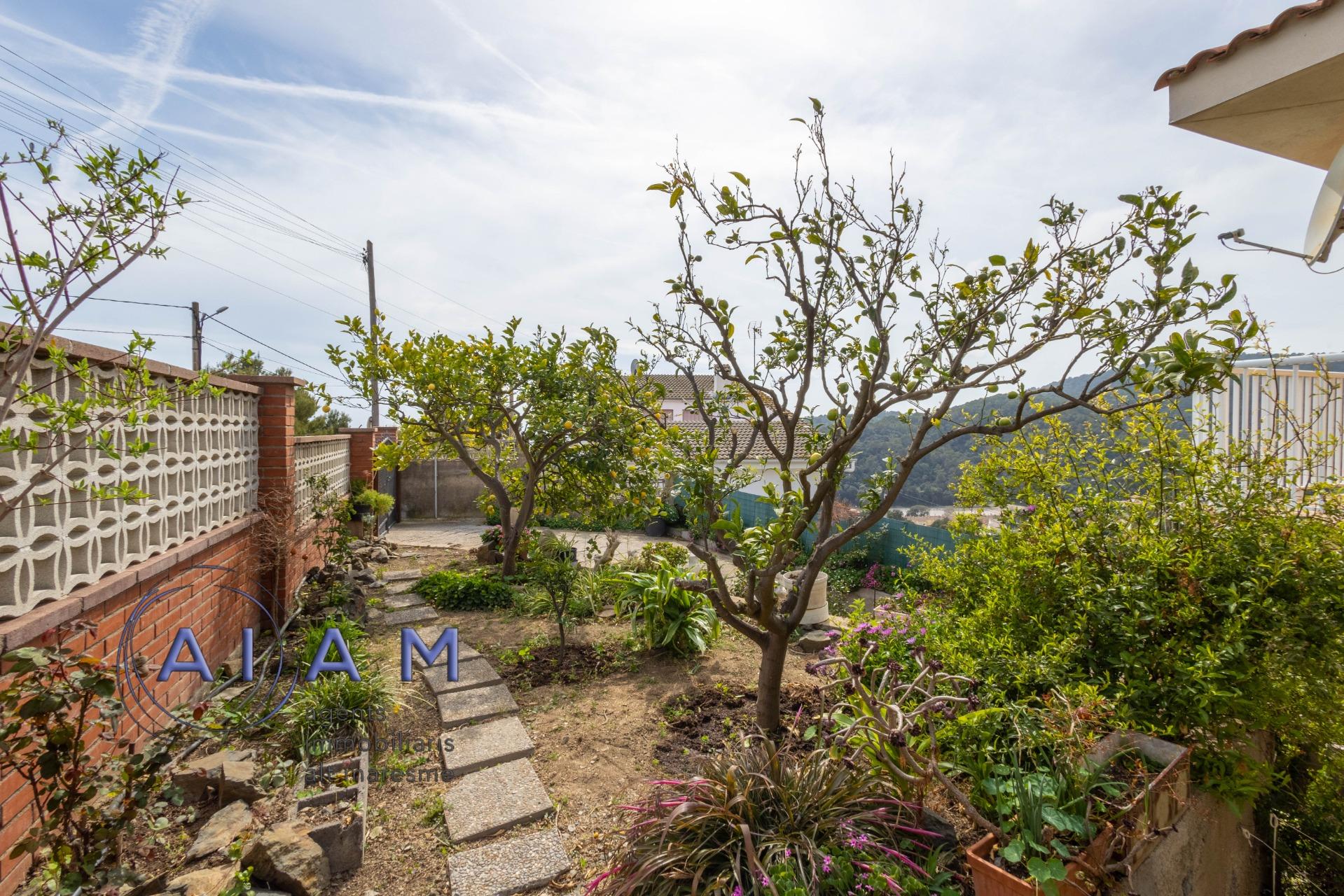 Casa amb terreny En Venda Santa Susanna